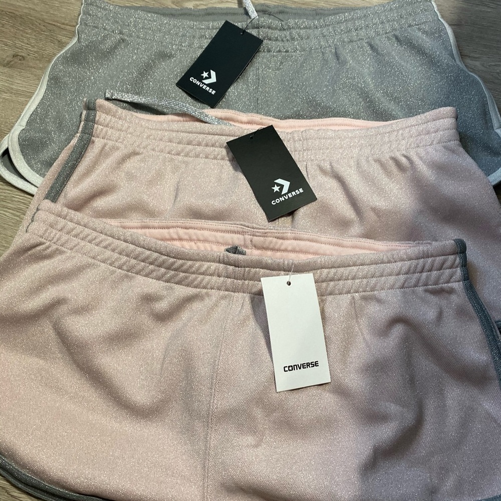 CONVERSE GLITTER MC SHORTS!